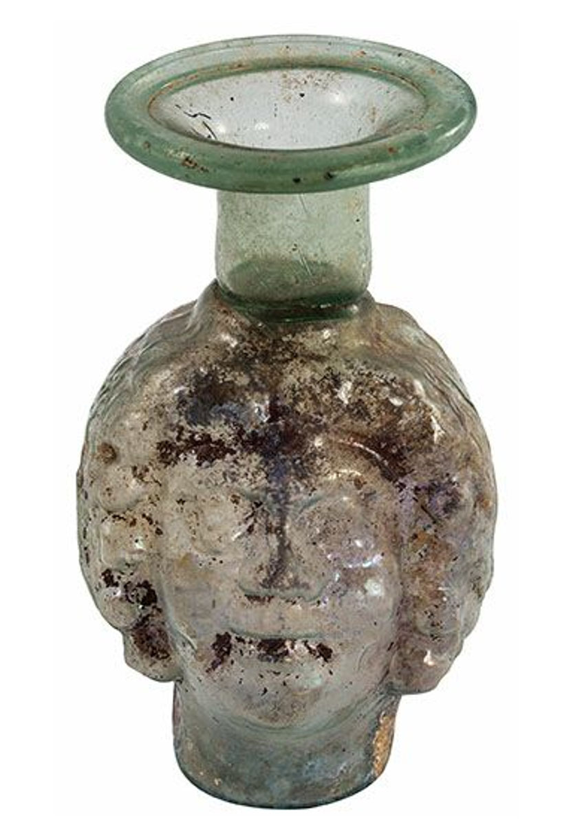 Roman head flask preserved in the Glassware and Ceramic Museum of Iran